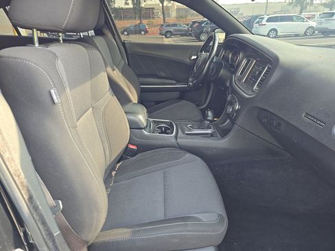 Used 2022 Dodge Charger SXT RWD image 11