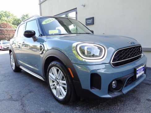 Used 2024 MINI Cooper Countryman S w/ Premium Package AWD/4WD image 3