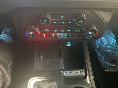 New 2025 Ford Bronco Big Bend image 22