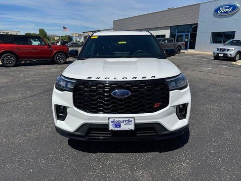 Certified 2025 Ford Explorer ST AWD/4WD image 11
