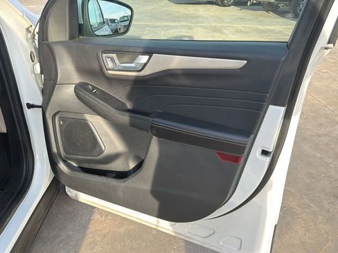 Used 2021 Ford Escape SEL image 10