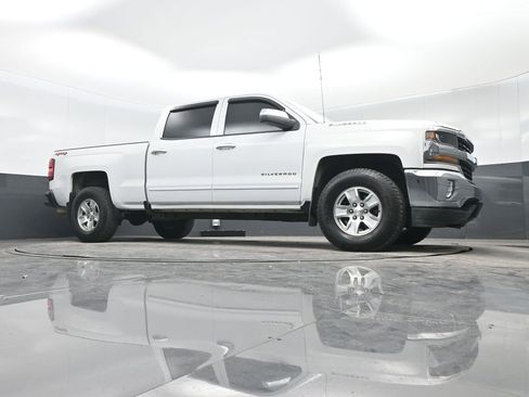 Used 2018 Chevrolet Silverado 1500 LT w/ All Star Edition image 32