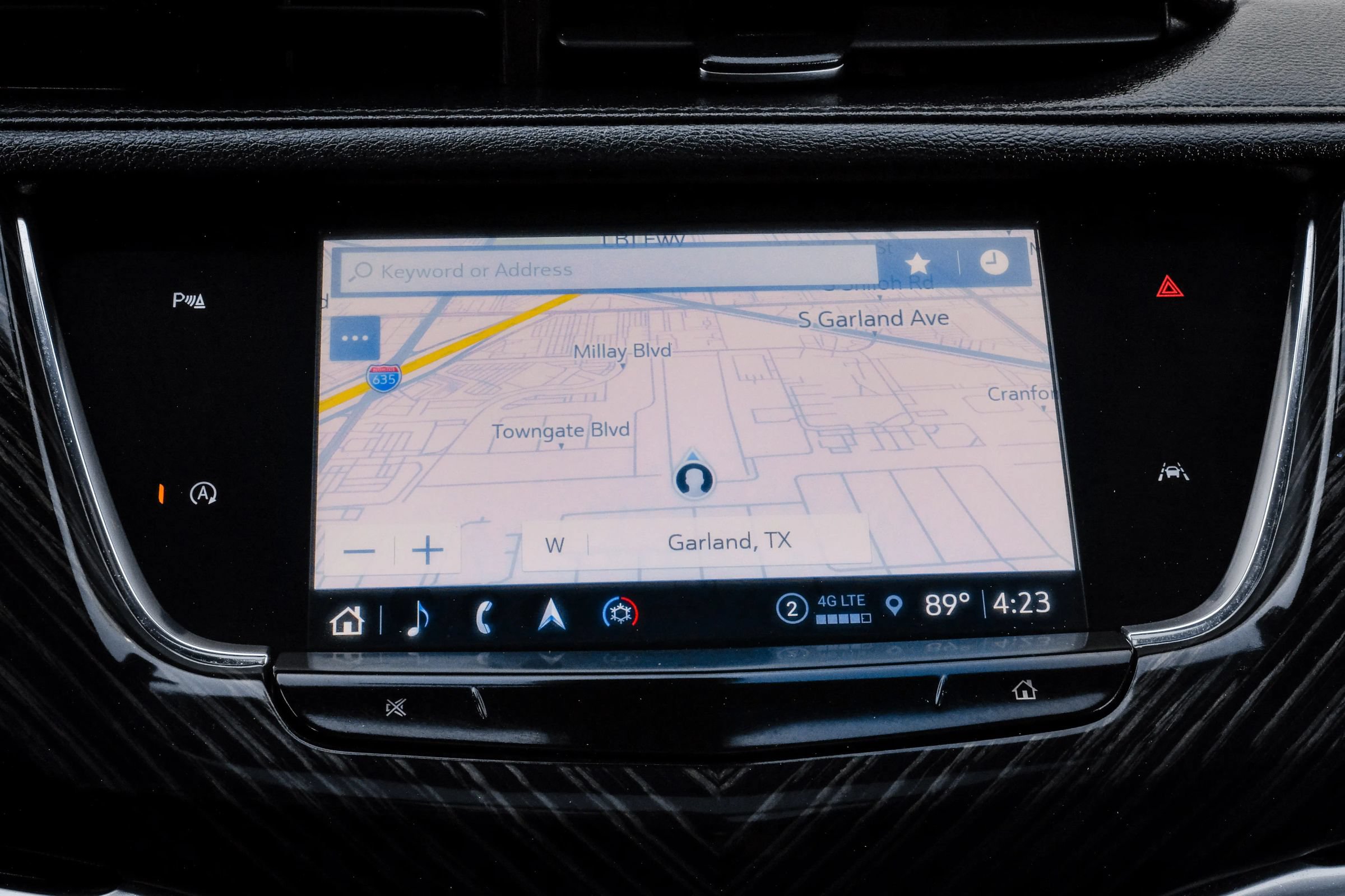 Used 2023 Cadillac XT6 Premium Luxury w/ LPO, Floor Liner Package FWD image 30