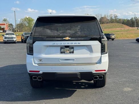 New 2026 Chevrolet Suburban High Country w/ Sun And Tow Package AWD/4WD image 4