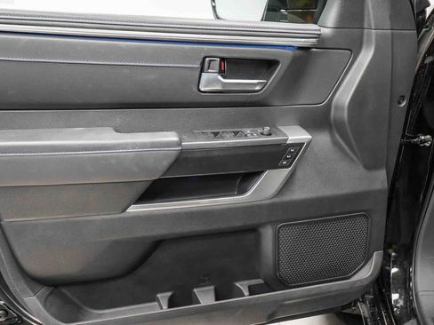Used 2024 Toyota Tundra Platinum AWD/4WD image 21