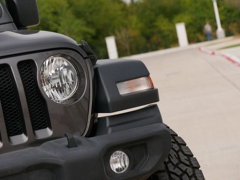 Used 2021 Jeep Wrangler Unlimited Sport AWD/4WD image 10