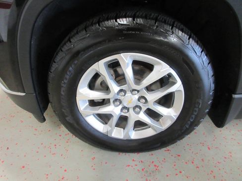 Used 2018 Chevrolet Traverse LT AWD/4WD image 32