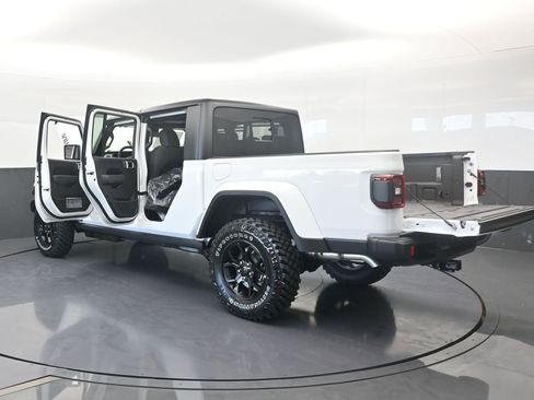 New 2026 Jeep Gladiator Willys image 69