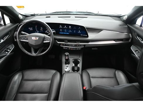 Used 2024 Cadillac XT4 Premium Luxury image 28