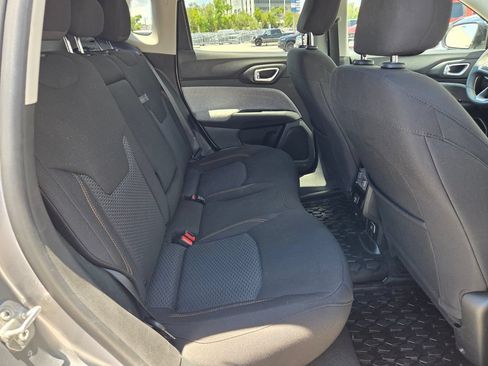 Used 2022 Jeep Compass Sport AWD/4WD image 16