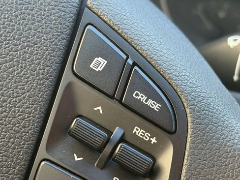 Used 2016 Hyundai Tucson SE w/ Option Group 02 AWD/4WD image 16