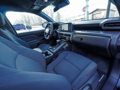 Used 2024 Toyota Tacoma SR5 image 41