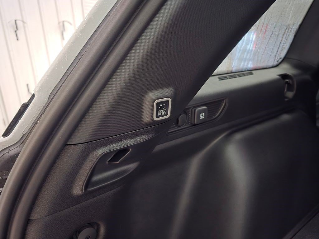 New 2027 Jeep Grand Cherokee Laredo X RWD image 39