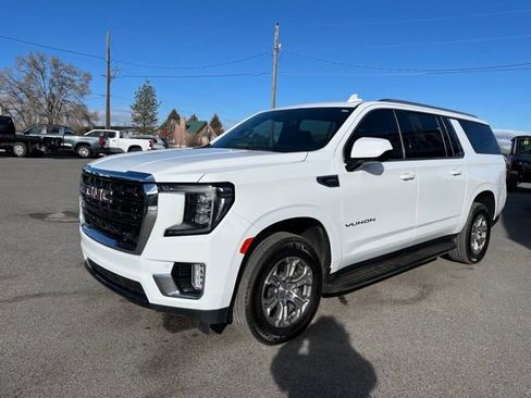 Used 2023 GMC Yukon XL SLE w/ Max Trailering Package AWD/4WD image 3