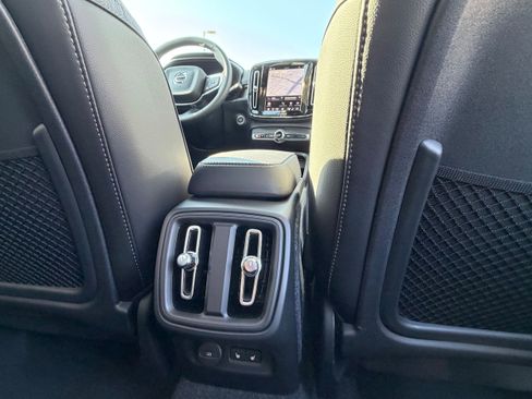 New 2026 Volvo XC40 B5 Ultra w/ Climate Package image 11