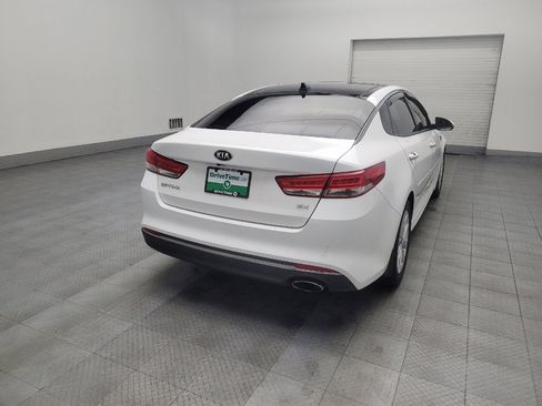 Used 2016 Kia Optima EX w/ Premium Package image 9