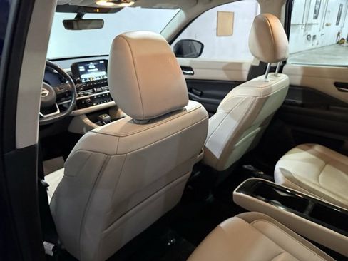 Certified 2023 Nissan Pathfinder SL w/ SL Premium Package image 25