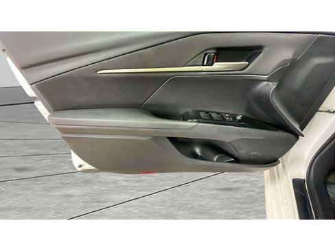 Used 2025 Toyota Camry LE FWD image 10
