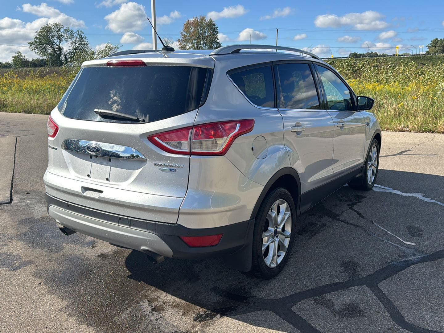Used 2016 Ford Escape Titanium w/ Equipment Group 301A AWD/4WD image 5