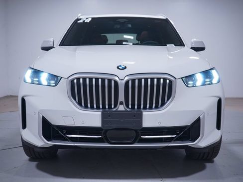 Used 2024 BMW X5 xDrive40i w/ Parking Assistance Package AWD/4WD image 4