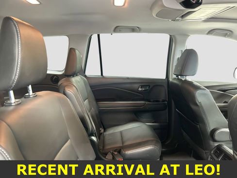 Used 2021 Honda Pilot Touring image 29