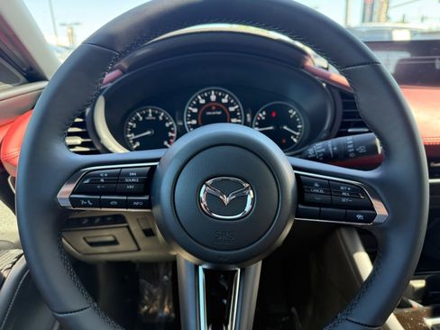 Used 2026 MAZDA MAZDA3 2.5 S Hatchback w/ Premium Pkg FWD image 26