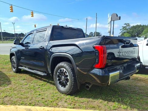 Used 2022 Toyota Tundra SR5 w/ TRD Off-Road Package AWD/4WD image 4
