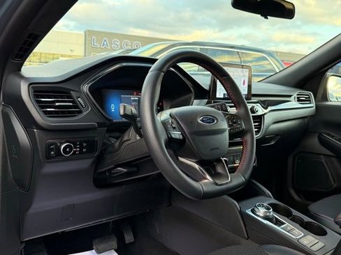 Certified 2025 Ford Escape ST-Line Elite image 11