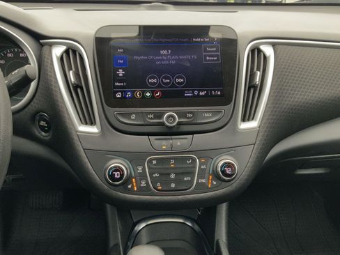 Used 2024 Chevrolet Malibu LT FWD image 31