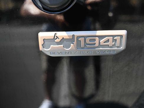Used 2016 Jeep Wrangler Unlimited Sahara AWD/4WD image 25