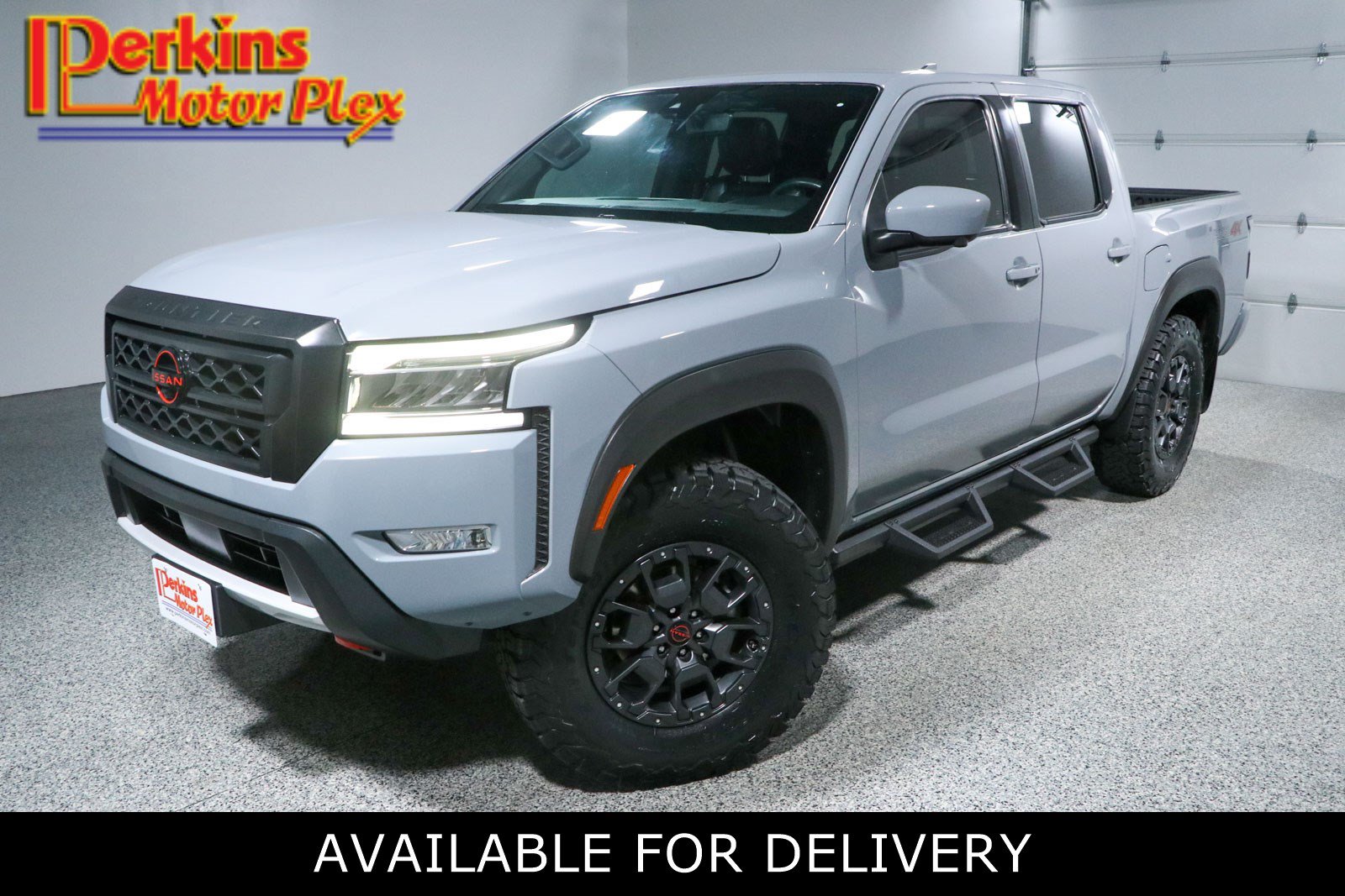 Used 2023 Nissan Frontier PRO-4X w/ Pro-4X Premium Package AWD/4WD image 1