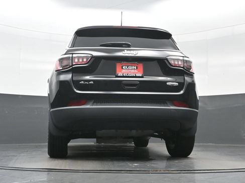 Used 2022 Jeep Compass Latitude AWD/4WD image 27
