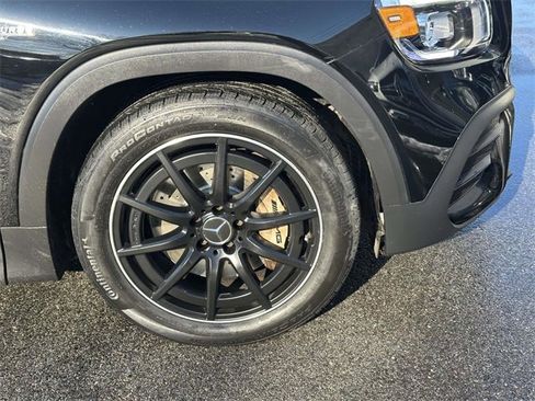 Certified 2022 Mercedes-Benz GLB 35 AMG GLB 35 AMG image 9