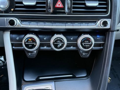 Used 2020 Genesis G70 2.0T w/ Prestige Package image 36