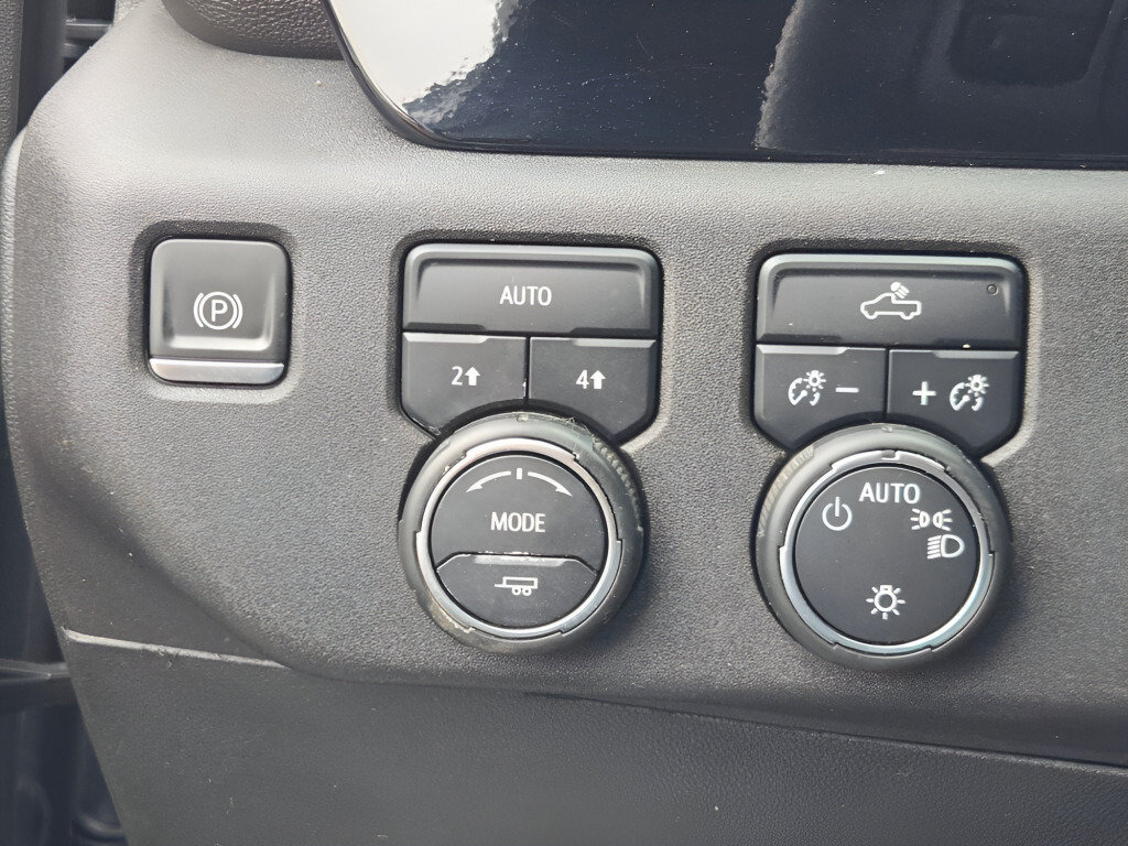 Certified 2024 Chevrolet Silverado 1500 LT AWD/4WD image 29