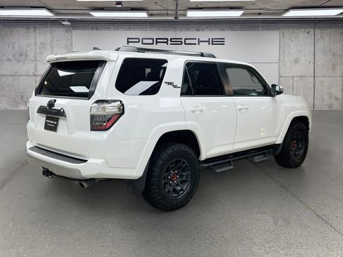 Used 2023 Toyota 4Runner TRD Off-Road Premium w/ Moonroof Package AWD/4WD image 9