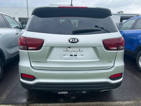 Used 2019 Kia Sorento AWD V6 image 5