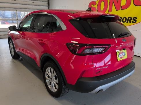 Certified 2024 Ford Escape Active AWD/4WD image 3