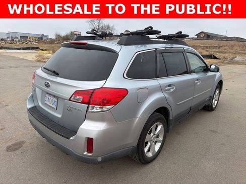 Used 2013 Subaru Outback 2.5i Limited w/ Moonroof Pkg image 3