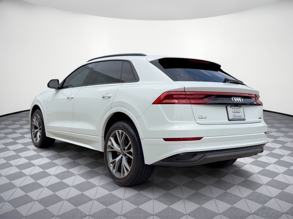 Used 2023 Audi Q8 Premium AWD/4WD image 3