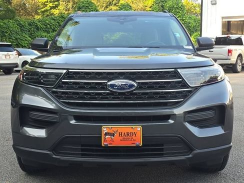 Used 2020 Ford Explorer XLT RWD image 9