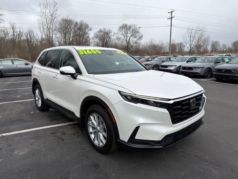 Used 2025 Honda CR-V EX image 8