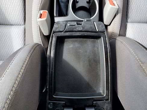 Used 2018 Toyota Corolla LE w/ Carpet Mat Package (TMS) FWD image 43
