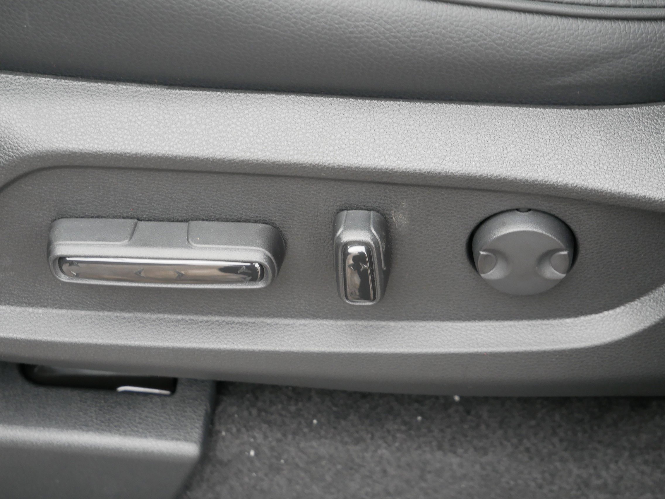 New 2026 Honda Pilot Black Edition image 16