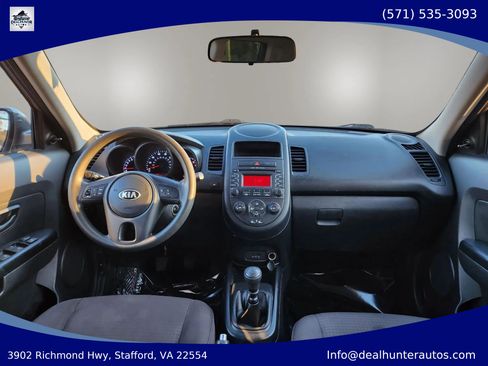 Used 2013 Kia Soul FWD image 25