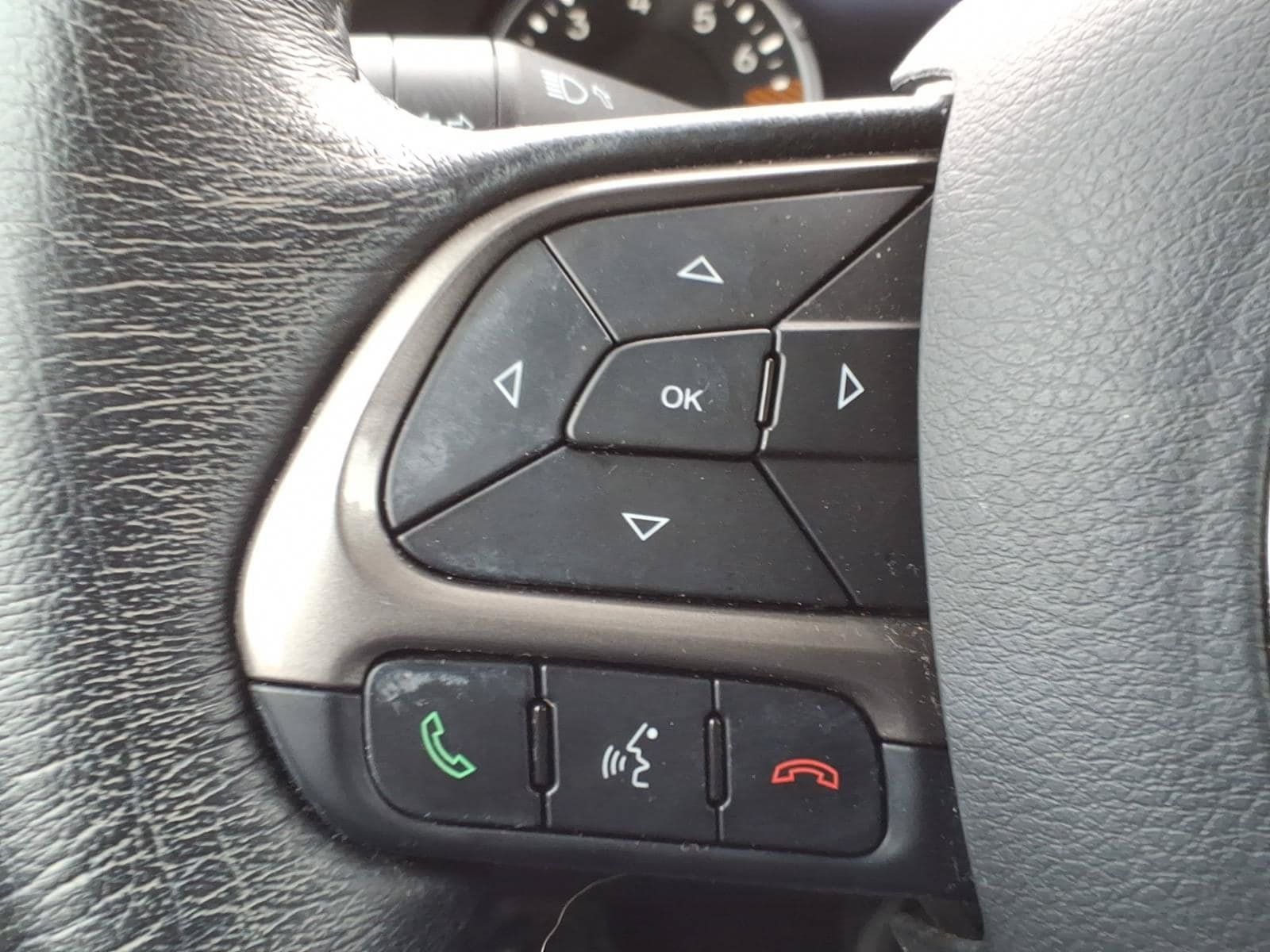 Used 2022 Jeep Renegade Latitude w/ Convenience Group AWD/4WD image 16