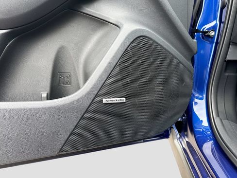 New 2026 Subaru Crosstrek 2.5i Limited AWD/4WD image 17
