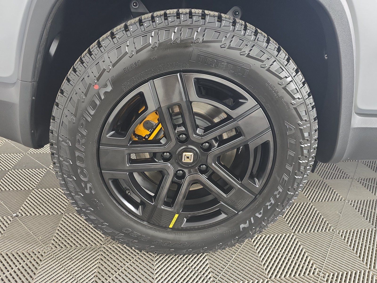 Used 2023 Rivian R1S Adventure Quad AWD/4WD image 12