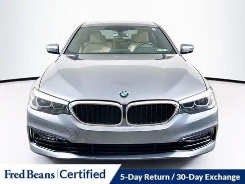 Used 2018 BMW 530i xDrive image 2
