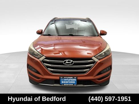 Used 2016 Hyundai Tucson Limited w/ Option Group 03 AWD/4WD image 2